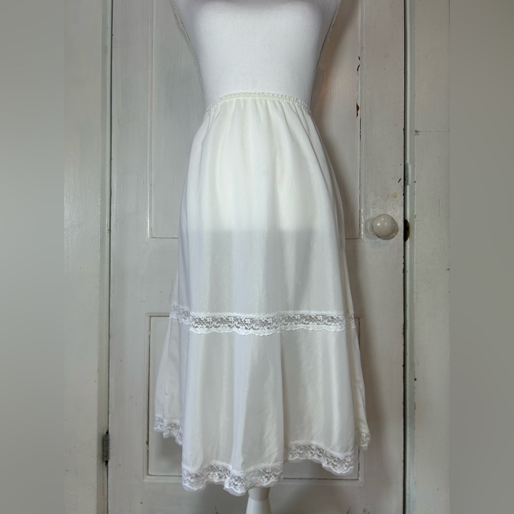 Vintage White Nylon 1/2 Slip with Lace Trim size Small